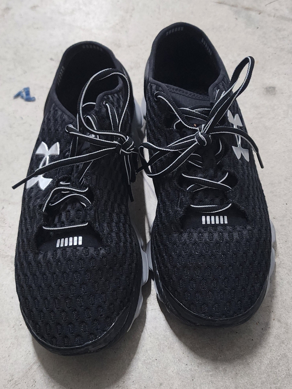 Under Armour Men’s Lightweight Athletic Sneaker Black/White Mesh Rubber